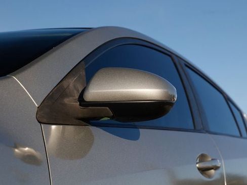 Used 2011 MAZDA MAZDA3 i Touring image 39