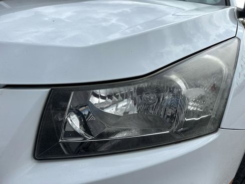 Used 2016 Chevrolet Cruze LT FWD image 45