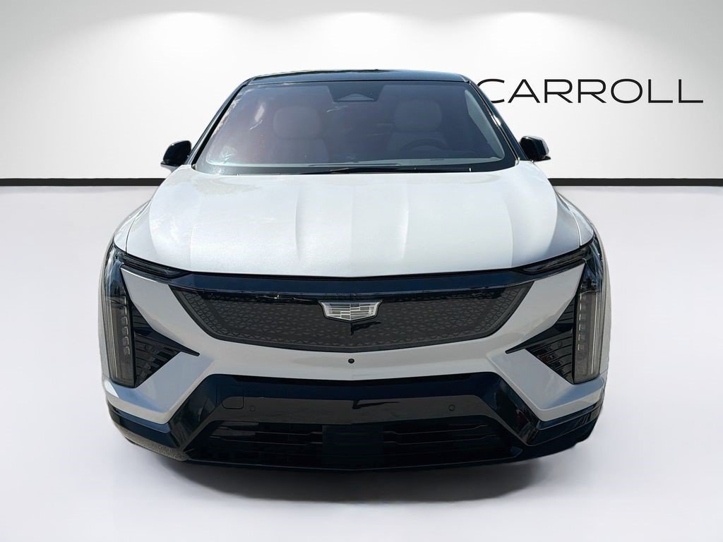 Certified 2025 Cadillac Optiq Sport 1 w/ LPO, ONYX Package AWD/4WD image 8