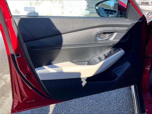 Certified 2023 Honda Accord EX image 9