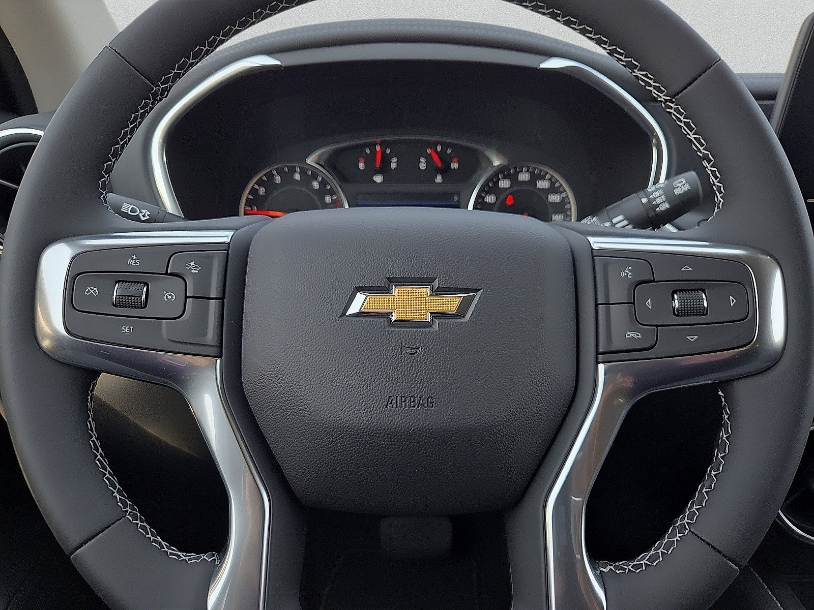New 2026 Chevrolet Blazer LT w/ Midnight/Sport Edition AWD/4WD image 24