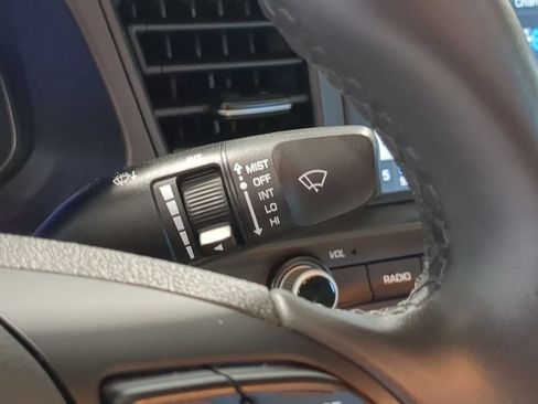 Used 2020 Hyundai Elantra Value Edition FWD image 30