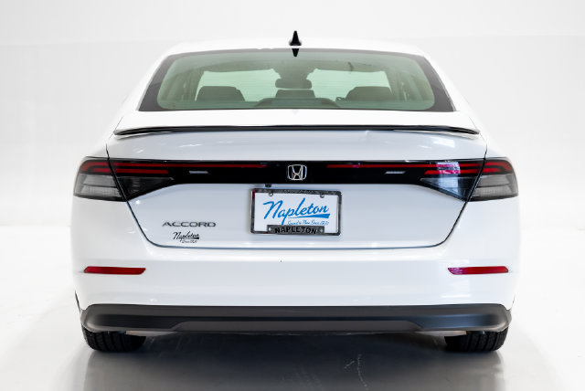 Used 2025 Honda Accord SE image 32