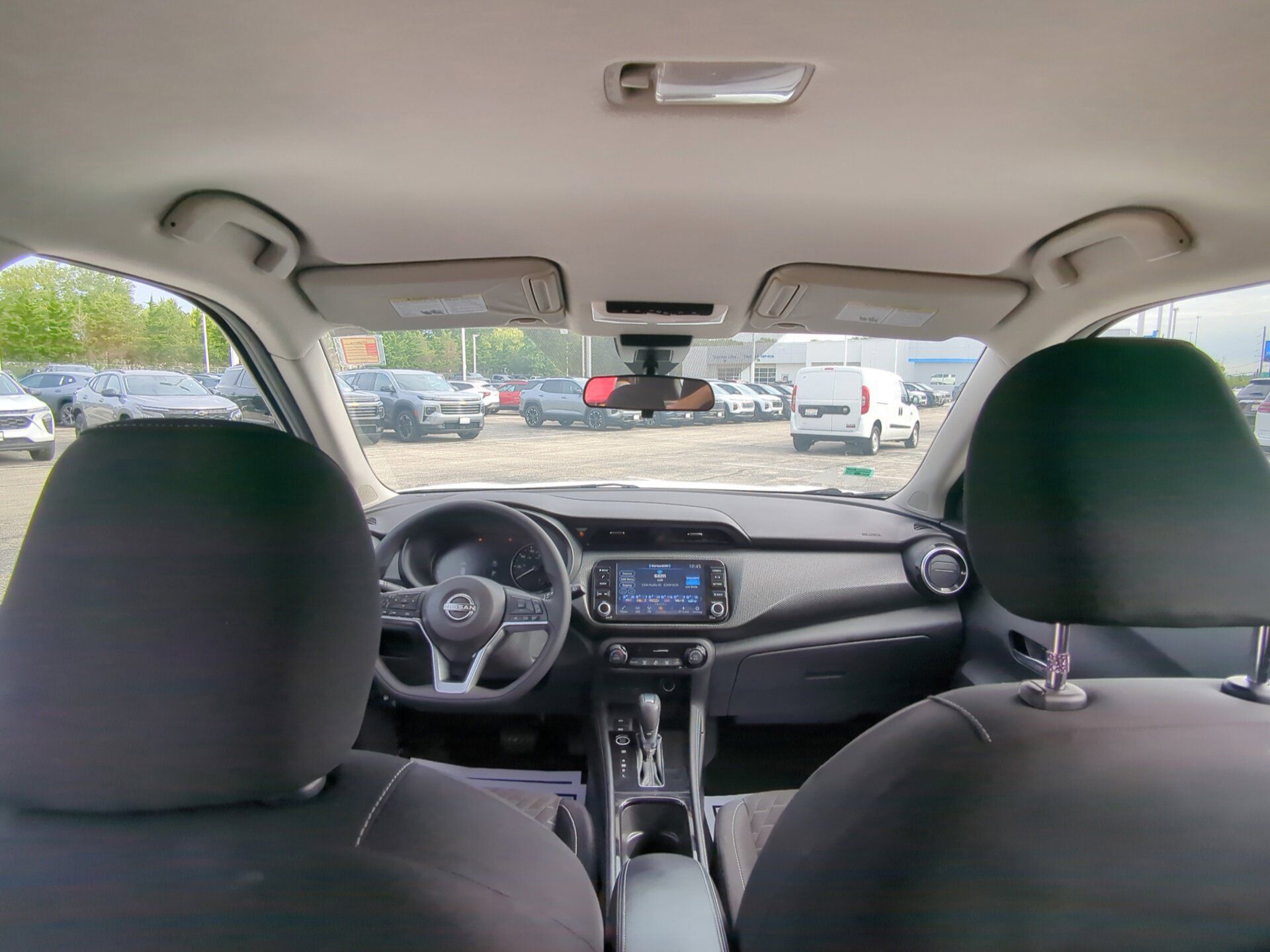 Used 2022 Nissan Kicks SV FWD image 29