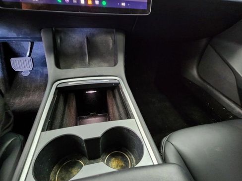 Used 2023 Tesla Model 3 Standard Range image 15