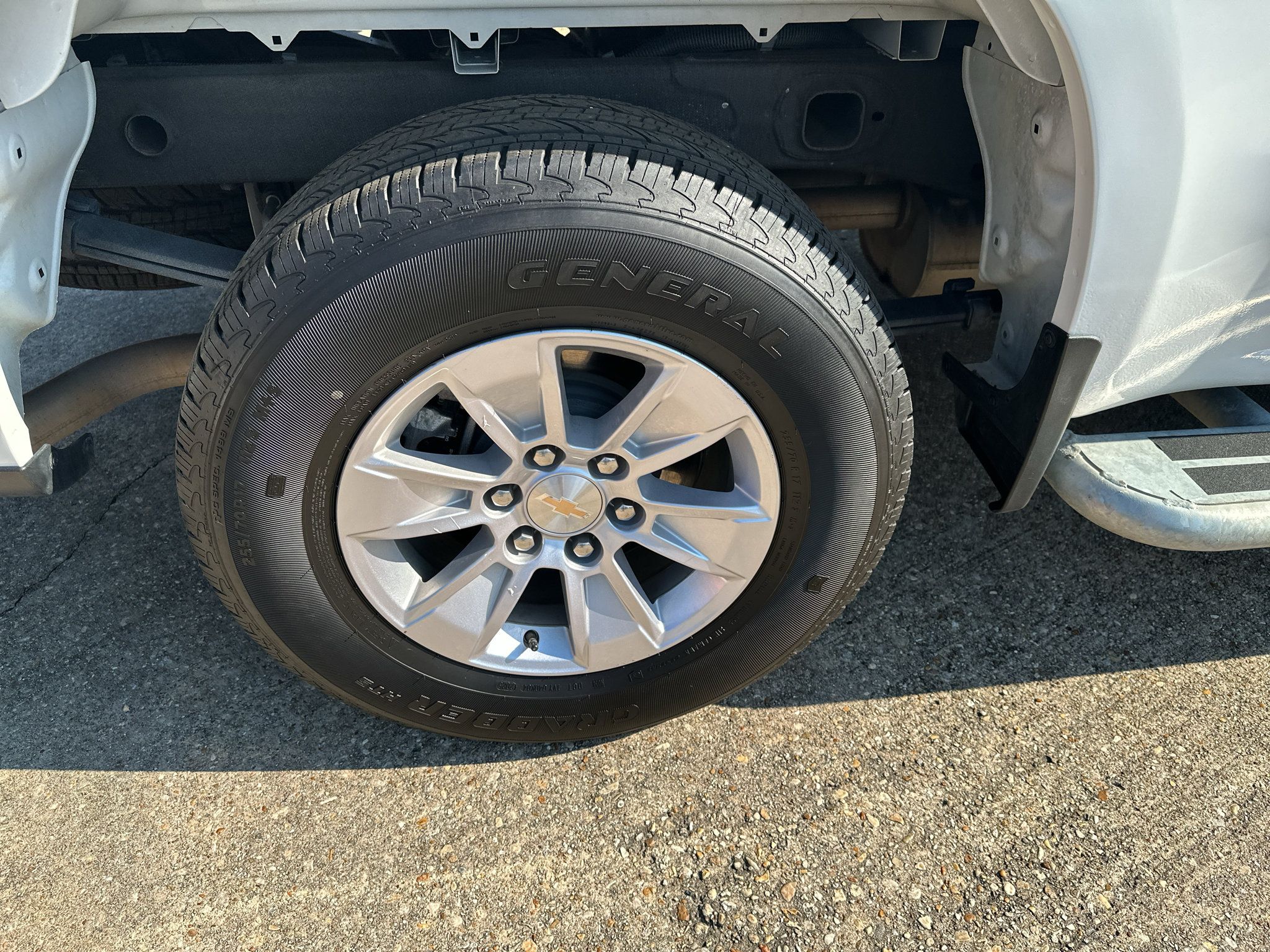 Used 2025 Chevrolet Silverado 1500 W/T RWD image 6