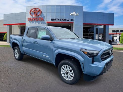 New 2026 Toyota Tacoma SR5 AWD/4WD image 3