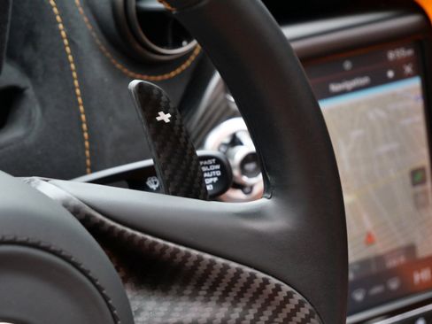 Used 2022 McLaren 720S Performance image 12