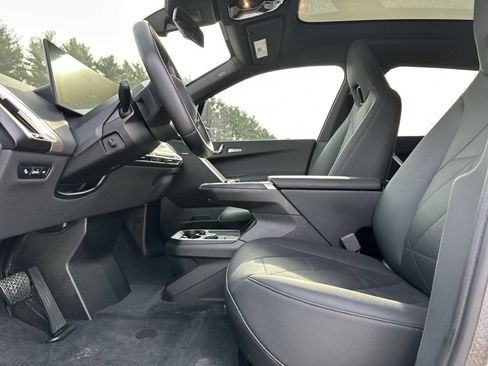 Certified 2025 BMW iX xDrive50 w/ Premium Package image 17