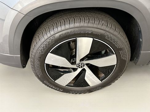 Used 2024 Volkswagen Taos S AWD/4WD image 11