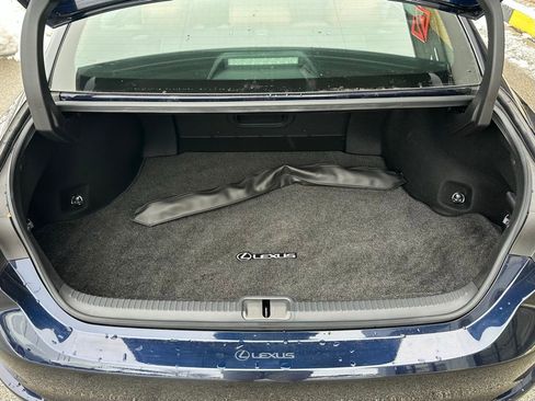 Used 2024 Lexus ES 350 w/ Premium Package image 22