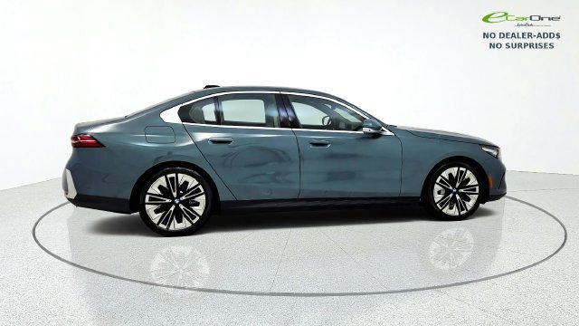Used 2026 BMW i5 eDrive40 AWD/4WD image 9