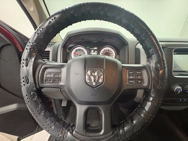 Used 2017 RAM 1500 Express AWD/4WD image 19