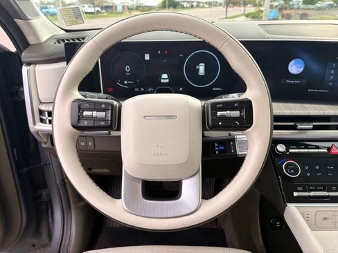Used 2024 Hyundai Santa Fe Calligraphy AWD/4WD image 21