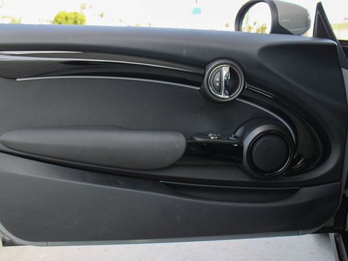 Used 2022 MINI Cooper S image 34