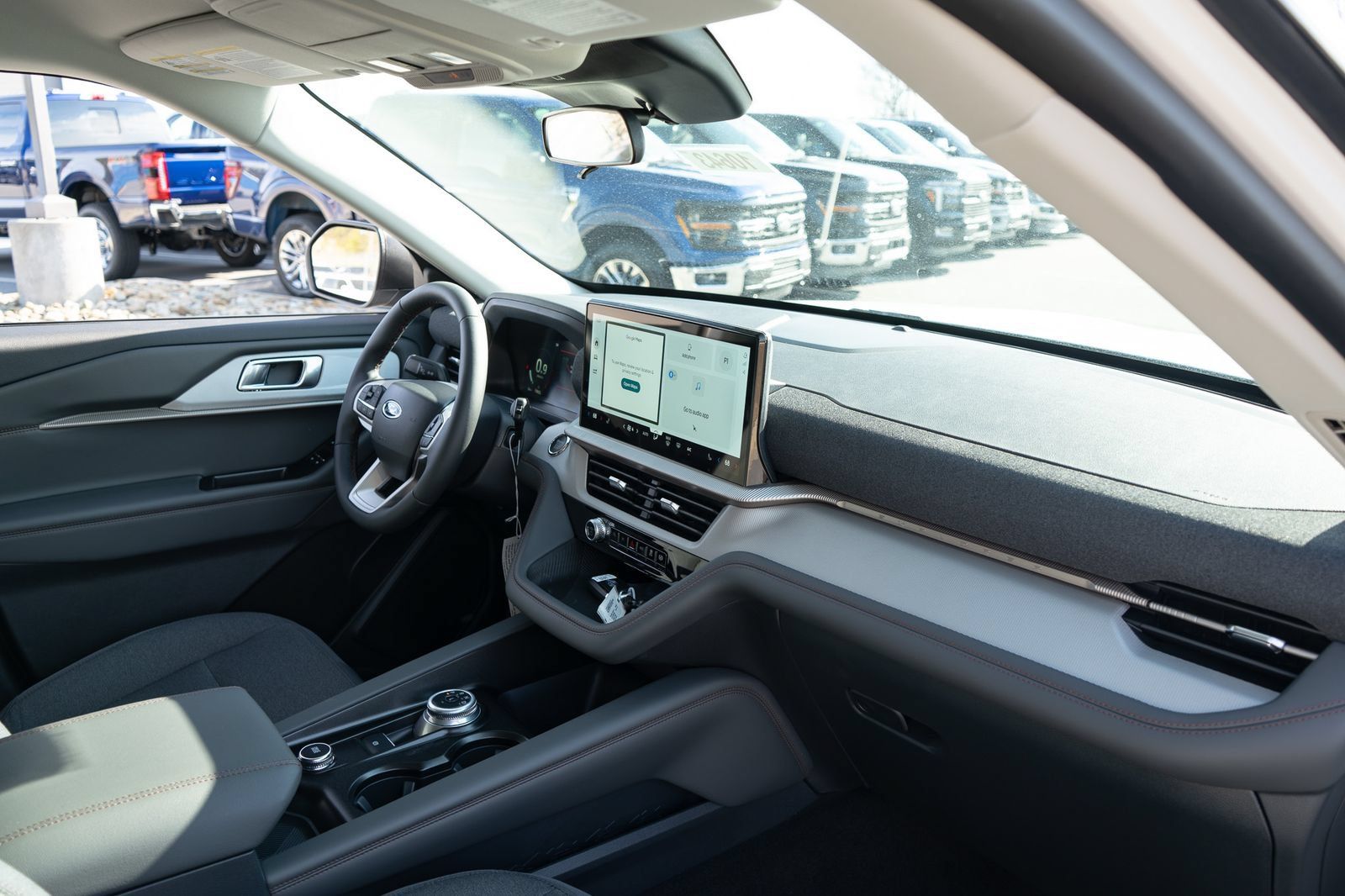 New 2026 Ford Explorer Active RWD image 22