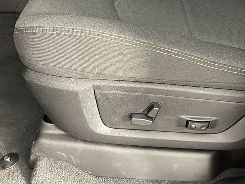 New 2025 RAM 2500 Big Horn image 32