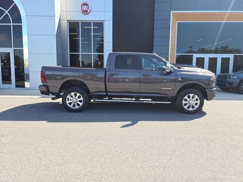 Used 2025 RAM 2500 Laramie w/ Sport Appearance Package AWD/4WD image 7