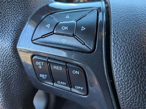 Used 2018 Ford Explorer XLT w/ Equipment Group 202A image 17