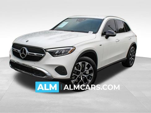 Used 2025 Mercedes-Benz GLC 350e 4MATIC image 1