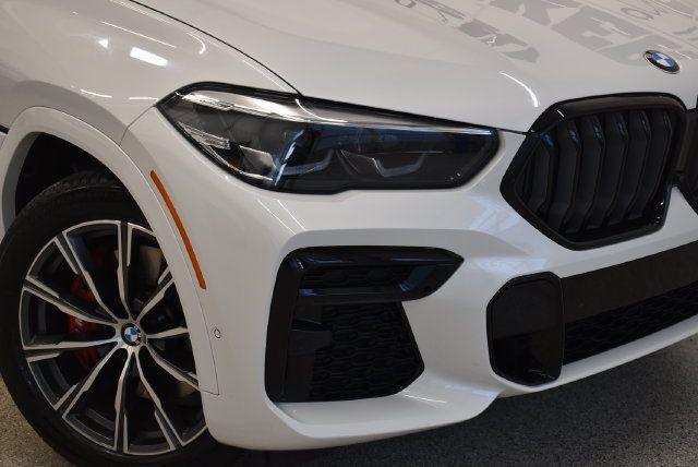 Used 2023 BMW X6 xDrive40i w/ M Sport Package AWD/4WD image 32