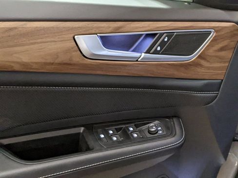 New 2026 Volkswagen Atlas SE image 10