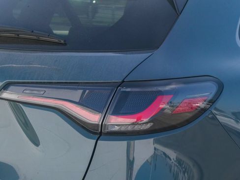 Used 2024 Honda HR-V EX-L image 10