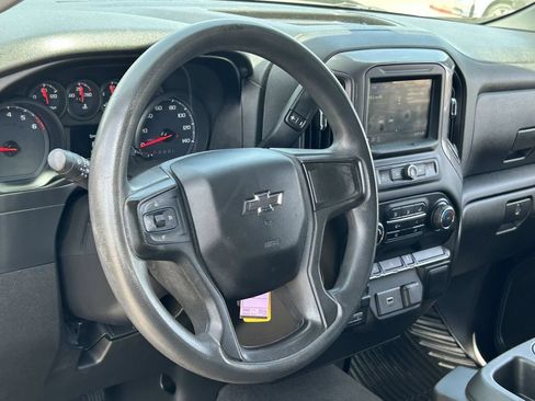 Used 2019 Chevrolet Silverado 1500 Custom Trail Boss AWD/4WD image 27