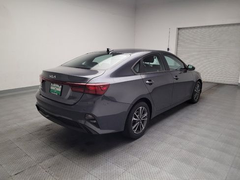 Used 2023 Kia Forte LXS FWD image 9