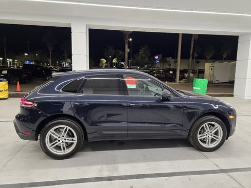Used 2023 Porsche Macan image 7