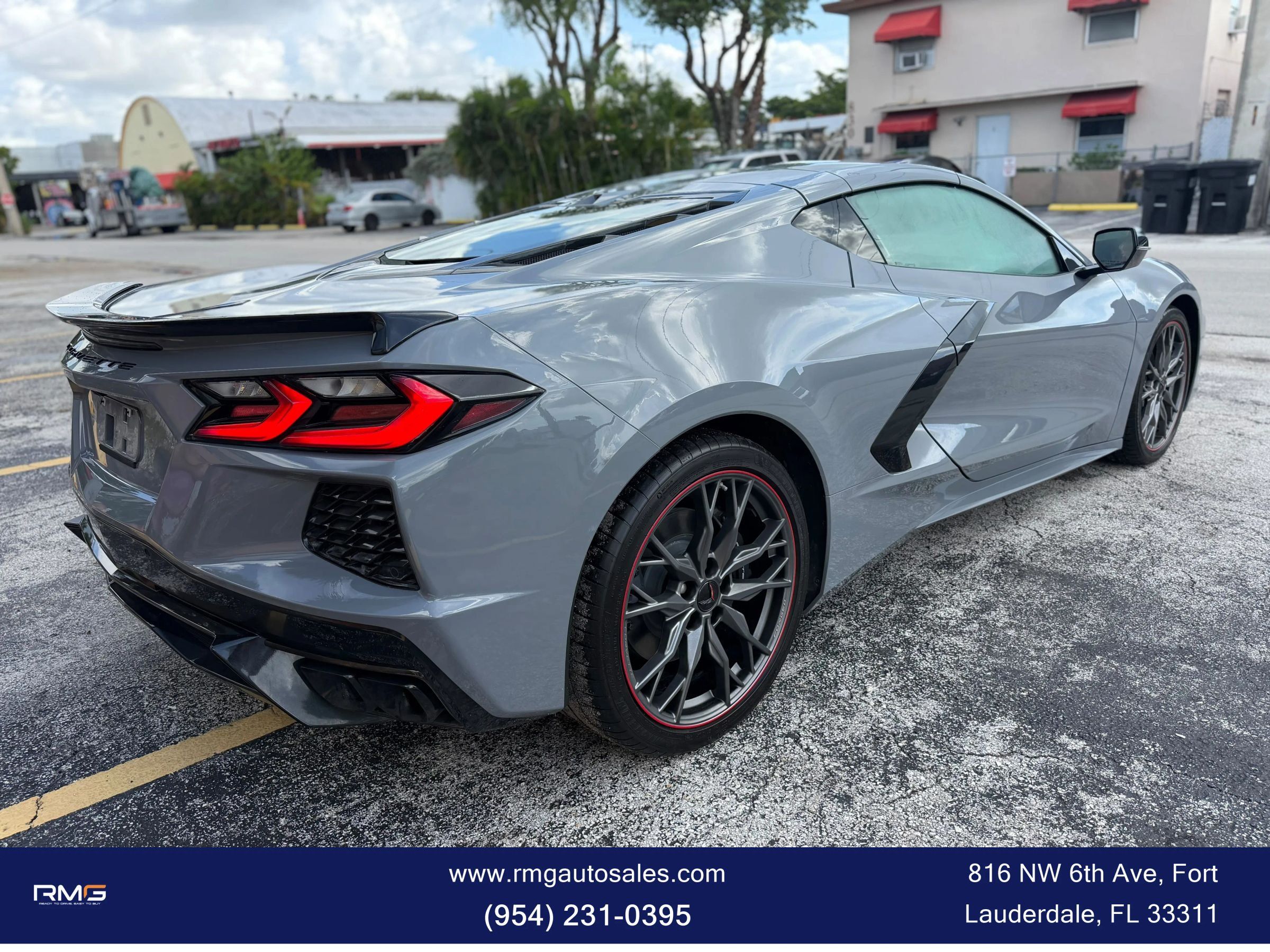 Used 2025 Chevrolet Corvette Stingray Coupe w/ 1LT RWD image 7