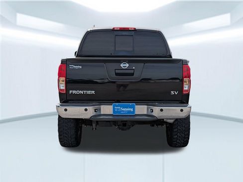 Used 2018 Nissan Frontier SV w/ Value Truck Package RWD image 5