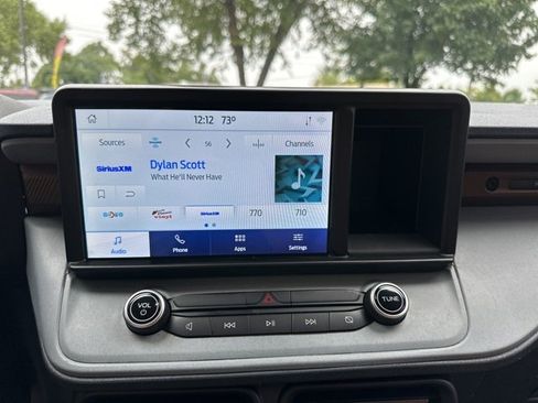 Used 2022 Ford Maverick Lariat w/ Lariat Luxury Package image 4