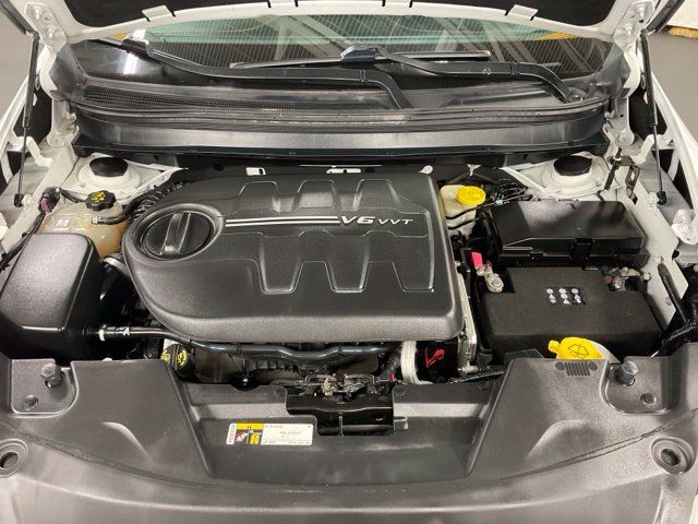 Used 2016 Jeep Cherokee Limited AWD/4WD image 11