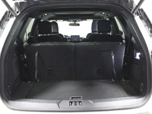 Used 2022 Ford Explorer ST-Line w/ Class IV Trailer Tow Package AWD/4WD image 15