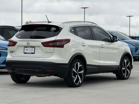 Used 2022 Nissan Rogue Sport SL image 4