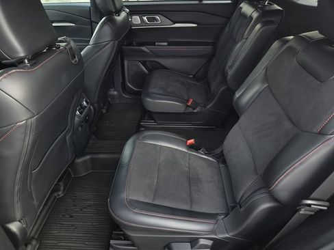 Used 2025 Ford Explorer ST w/ Sun And Sound Package AWD/4WD image 31