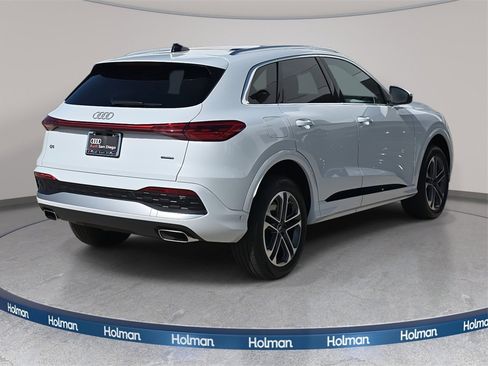 New 2025 Audi Q5 Premium image 3