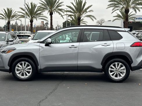 Used 2022 Toyota Corolla Cross LE image 6