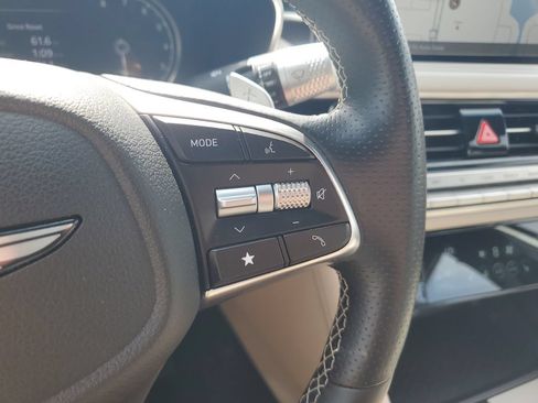 Used 2025 Genesis G70 2.5T AWD/4WD image 21