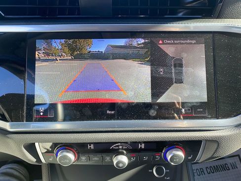 Used 2022 Audi Q3 2.0T Premium Plus image 21