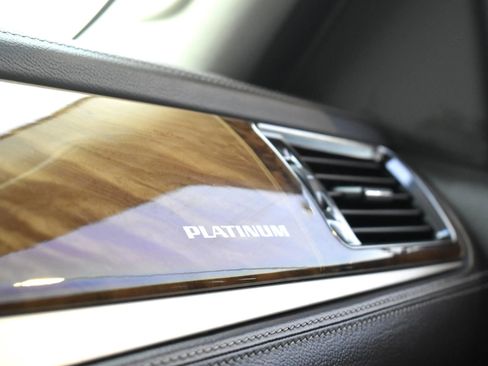 Used 2014 Cadillac Escalade ESV Platinum image 22