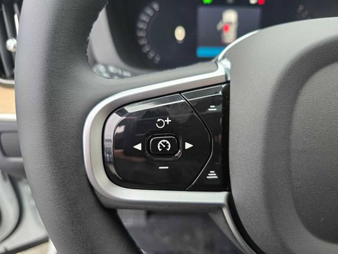 New 2026 Volvo XC60 B5 Plus w/ Climate Package image 28