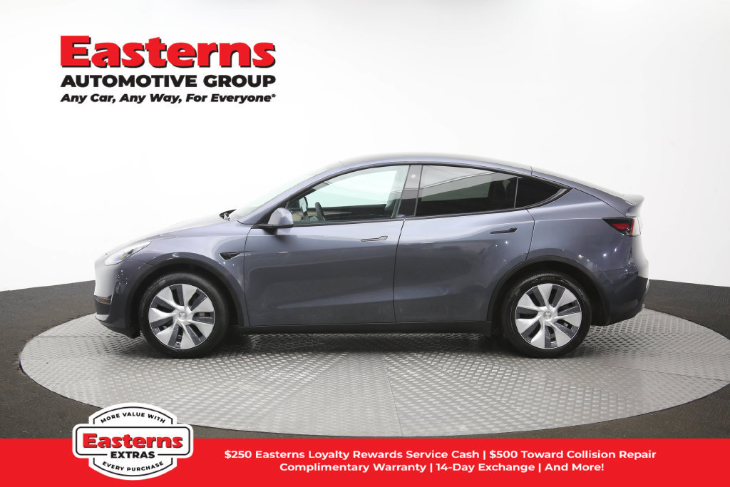 Used 2023 Tesla Model Y Long Range AWD/4WD image 55