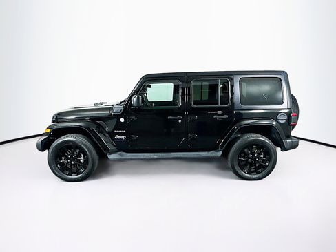 Used 2023 Jeep Wrangler Sahara w/ Cold Weather Group AWD/4WD image 4