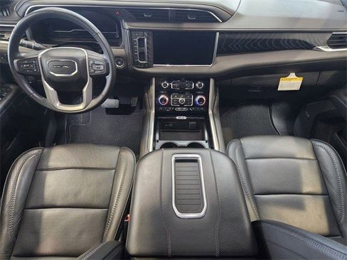 Certified 2023 GMC Yukon XL Denali image 11