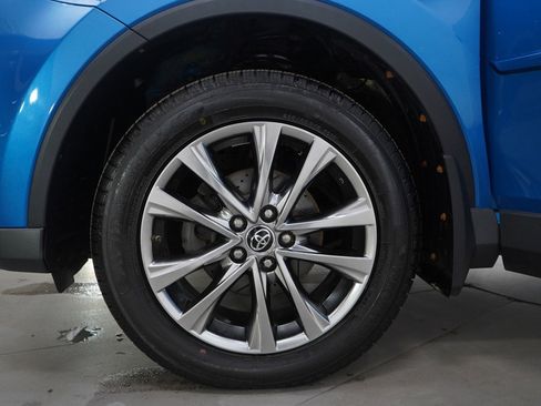 Used 2017 Toyota RAV4 Limited image 31