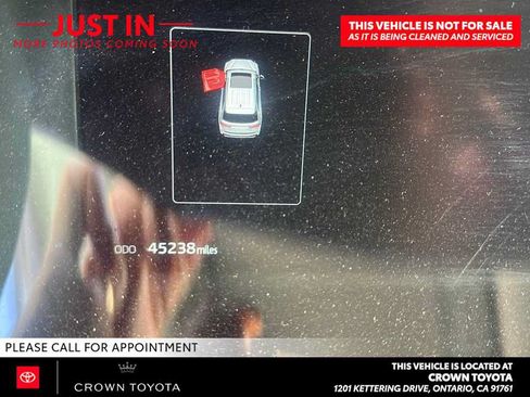 Used 2024 Toyota Sequoia SR5 w/ TRD Sport Package AWD/4WD image 9