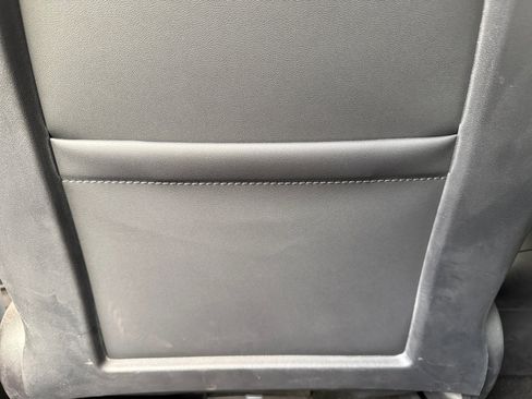 Used 2021 Tesla Model Y Long Range image 35