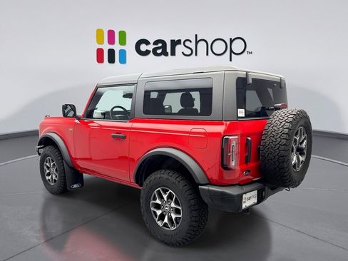 Used 2024 Ford Bronco Badlands image 3